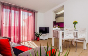 Amazing apartment in Kastel Novi w/ Outdoor swimming pool and 2 Bedrooms